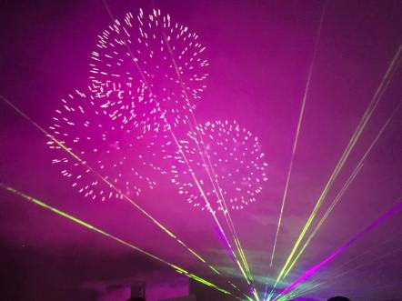 hoppengarten-fireworks-laser-show